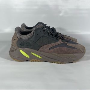 Adidas Yeezy Boost 700 Mauve